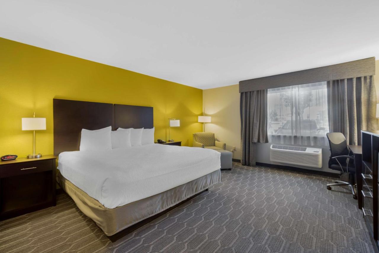 Best Western Plus Wenatchee Downtown Hotel Exterior foto